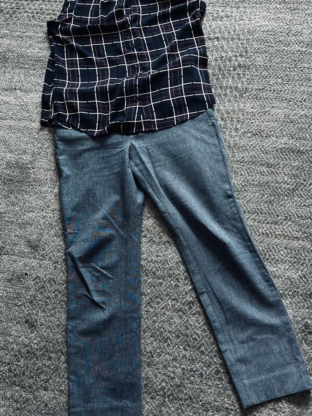 Banana Republic Sloan pants (size 6) with sleeveless blouse (size S) LOT